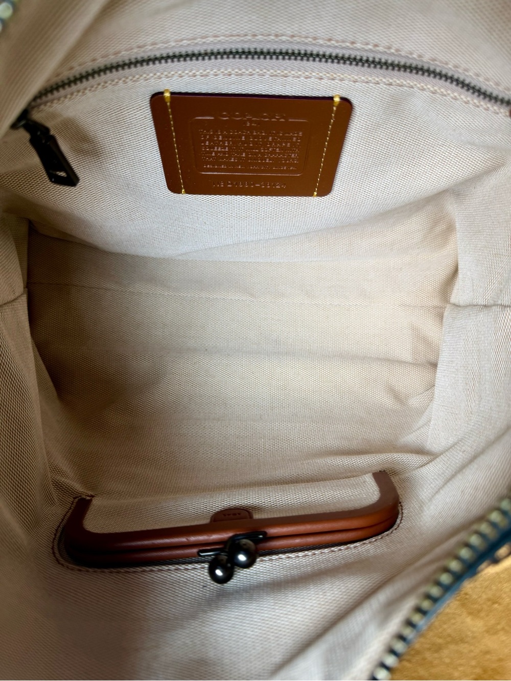 Collector’s Item~Coach 2nd GEN ROGUE 30 W/tags and receipt. Stored since 2018! - Picture 13 of 15